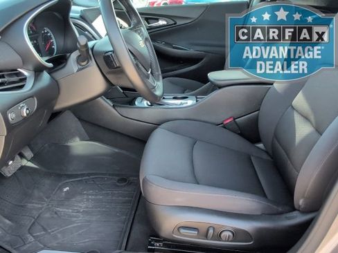 Used 2022 Chevrolet Malibu RS image 11