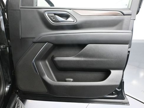 Used 2024 GMC Yukon XL SLE image 48