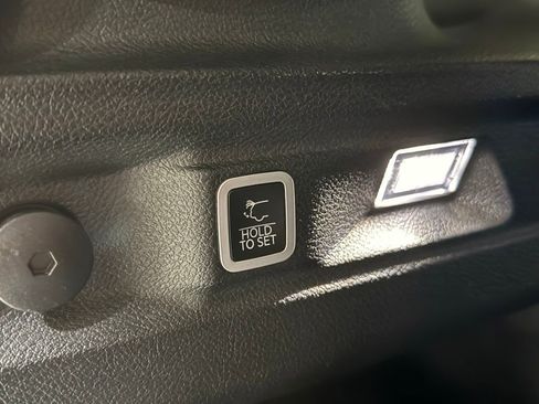 Certified 2023 Jeep Grand Cherokee L Limited w/ Black Appearance Package image 28