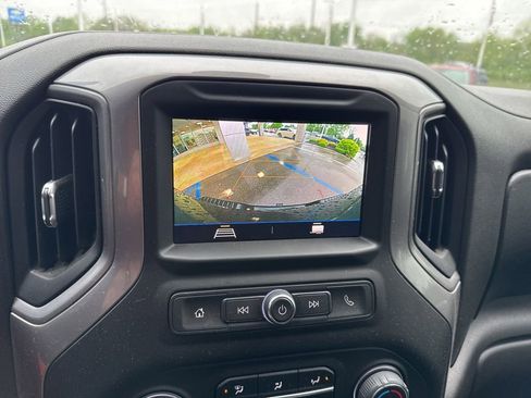 Used 2022 Chevrolet Silverado 2500 Custom w/ Custom Value Package image 36