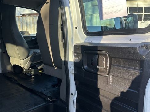 Used 2013 GMC Savana 2500 w/ Cold Climate Package image 21
