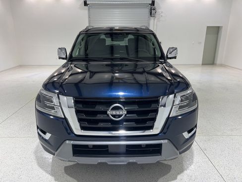 Used 2023 Nissan Armada Platinum w/ Captain's Chairs Package image 8