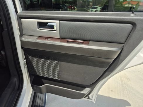 Used 2010 Ford Expedition Limited RWD image 20