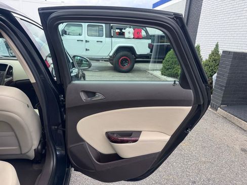 Used 2014 Buick Verano Convenience FWD image 19