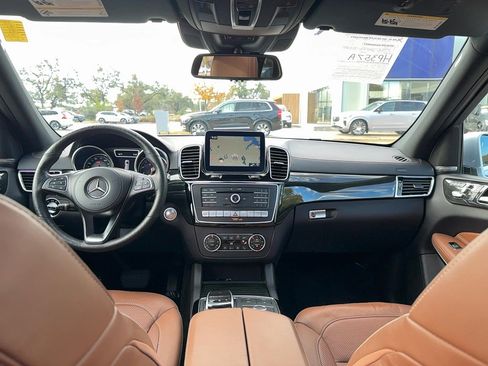 Used 2017 Mercedes-Benz GLS 550 4MATIC image 18