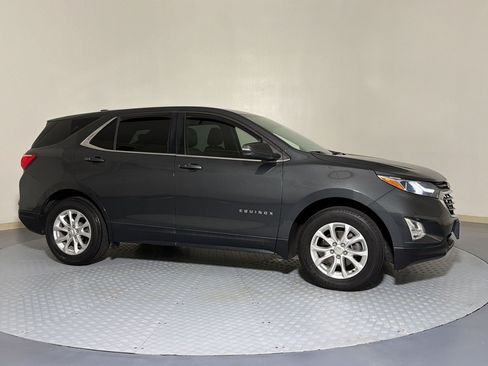 Used 2018 Chevrolet Equinox LT FWD image 20