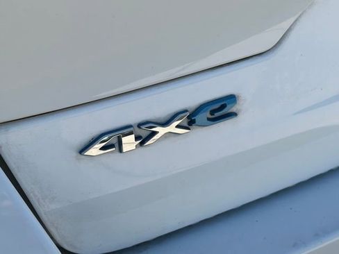 Used 2022 Jeep Grand Cherokee Limited 4xe image 6