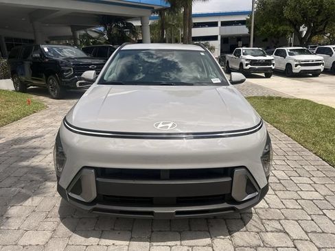 Used 2025 Hyundai Kona SEL FWD image 18