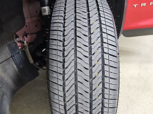 Certified 2024 Chevrolet Traverse LT w/ Trailering Package image 40