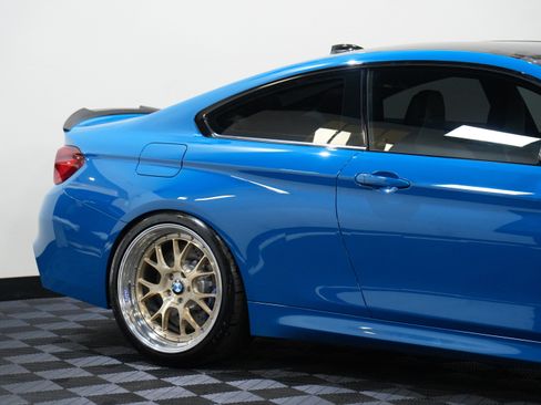 Used 2020 BMW M4 Coupe w/ Competition Package RWD image 14