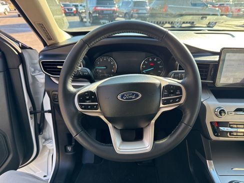 Used 2024 Ford Explorer XLT w/ Equipment Group 202A image 17