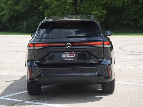 Used 2025 Volkswagen Tiguan SE R-Line AWD/4WD image 24