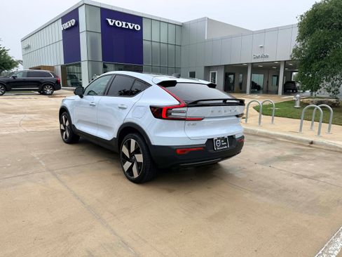 Certified 2024 Volvo C40 P8 Recharge Ultimate w/ Protection Package Premier AWD/4WD image 4