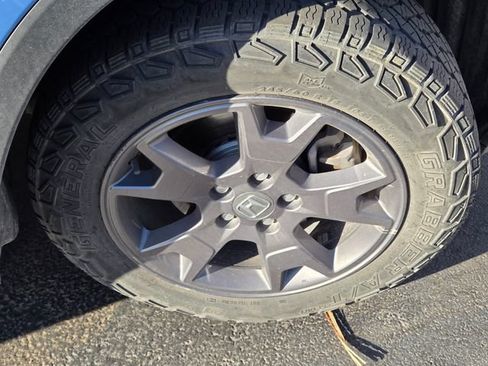Used 2024 Honda Passport TrailSport image 3