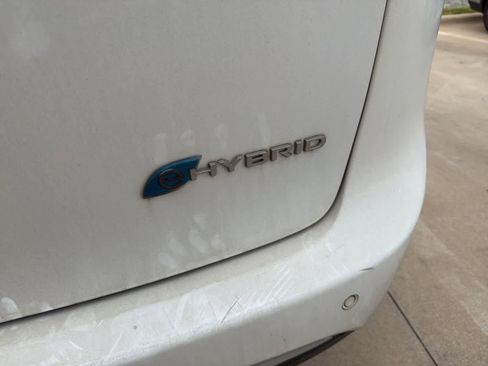 Used 2020 Chrysler Pacifica Limited w/ Advanced Safetytec Group image 7