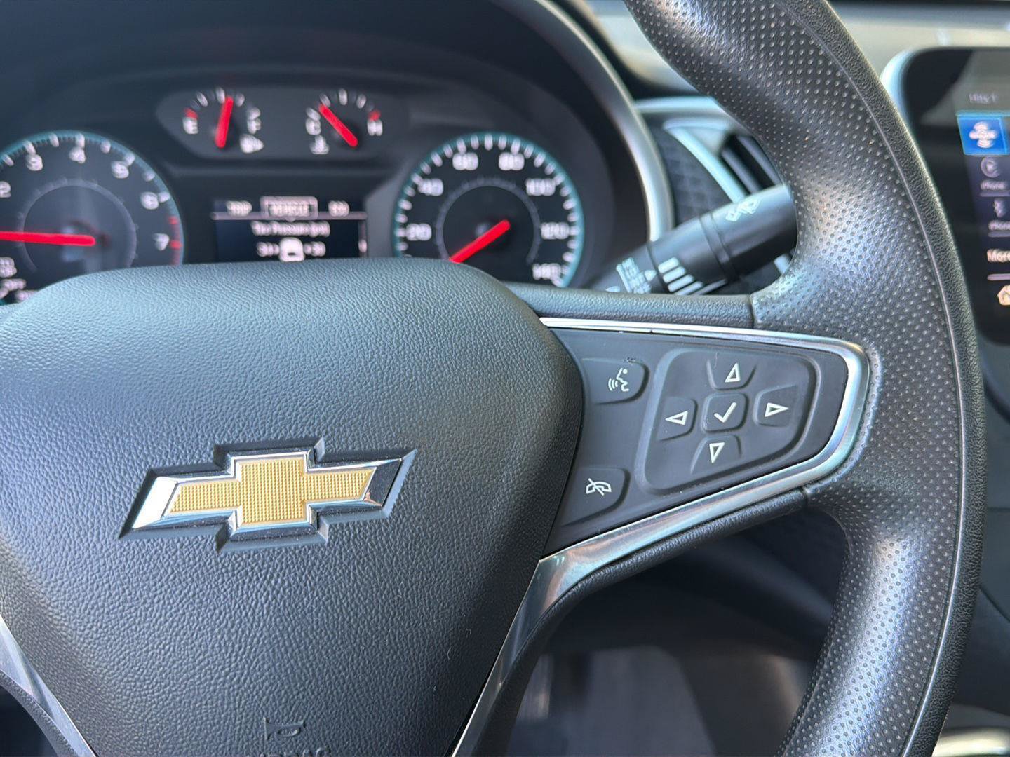Used 2025 Chevrolet Malibu LT FWD image 21