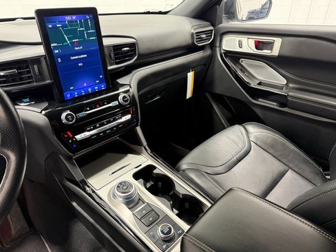 Used 2023 Ford Explorer ST w/ Equipment Group 401A image 12