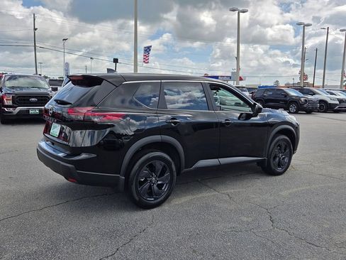 New 2026 Nissan Rogue SV FWD image 11
