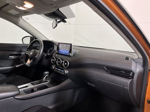 Used 2021 Nissan Sentra SR w/ Lighting Package image 21