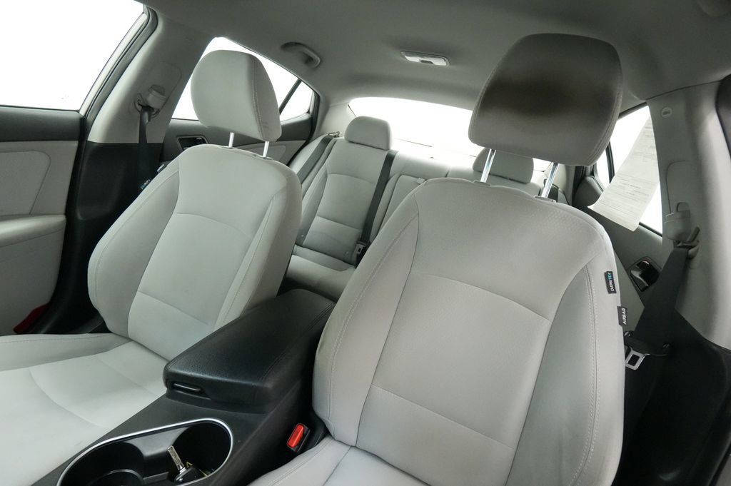 Used 2014 Kia Optima LX FWD image 13