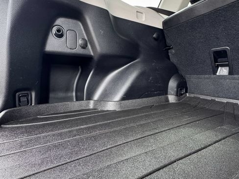 Used 2018 Subaru Forester 2.5i Limited AWD/4WD image 11