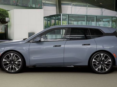 New 2026 BMW iX xDrive60 image 31