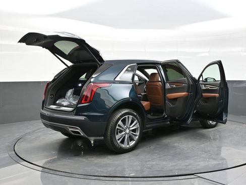 New 2025 Cadillac XT5 Premium Luxury w/ Technology Package image 39