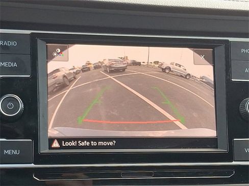 Used 2024 Volkswagen Jetta SE image 17