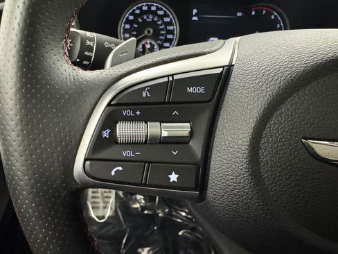 Used 2023 Genesis G70 2.0T w/ Sport Prestige Package image 30