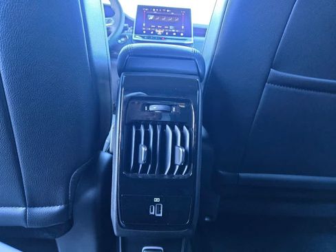 New 2026 Jeep Compass Latitude AWD/4WD image 14