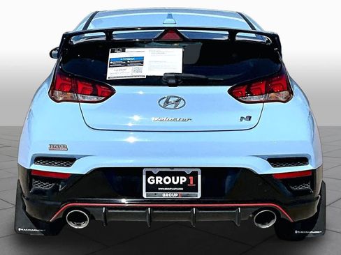 Used 2020 Hyundai Veloster N w/ Performance Package FWD image 4