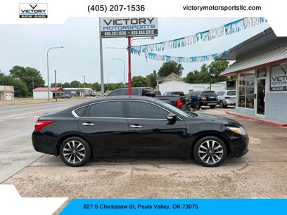 Used 2017 Nissan Altima 2.5 SV w/ Convenience Package