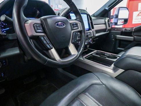 Used 2022 Ford F250 Platinum w/ FX4 Off-Road Package image 13