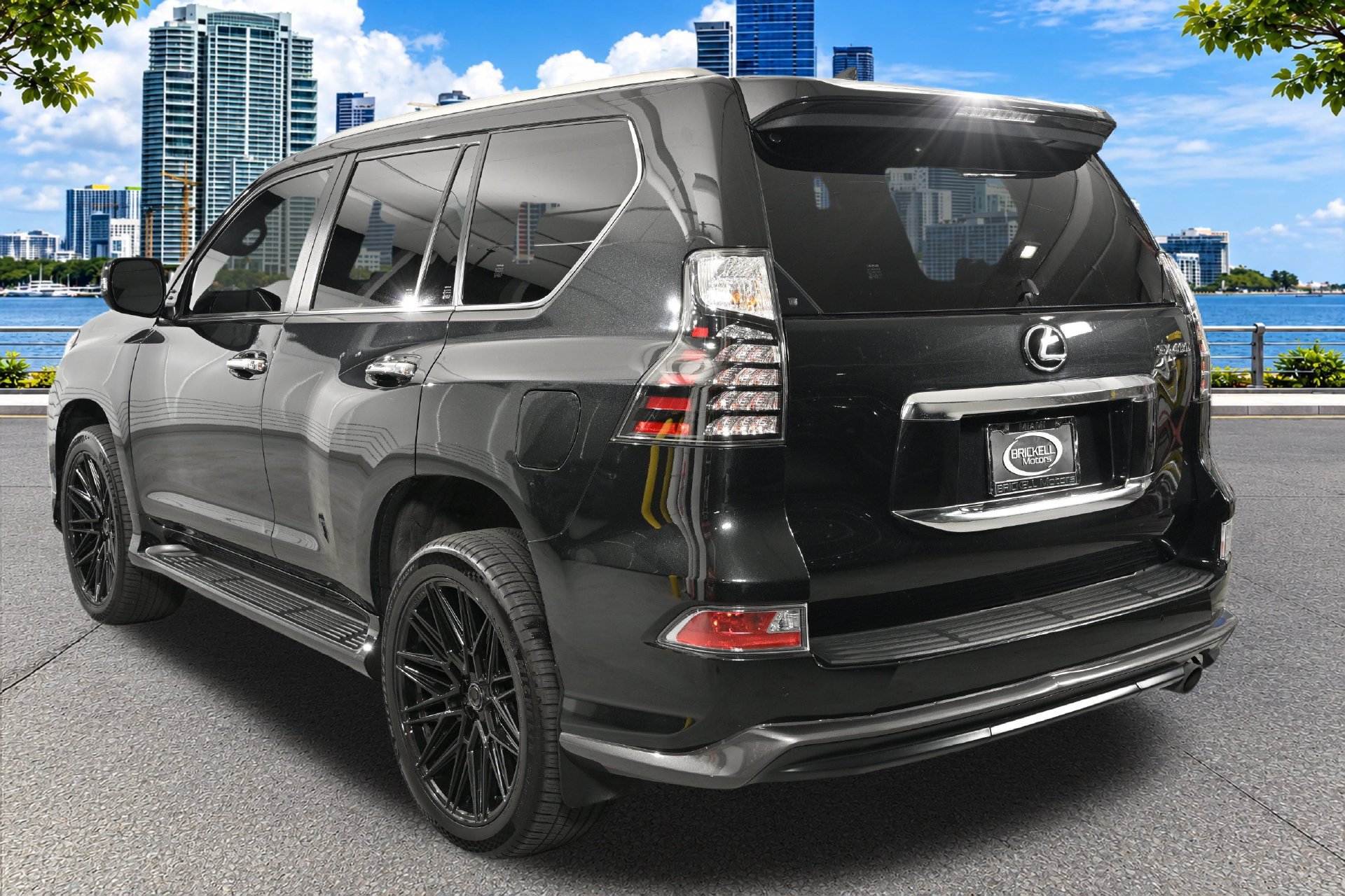 Used 2023 Lexus GX 460 Luxury w/ Sport Design Package AWD/4WD image 7