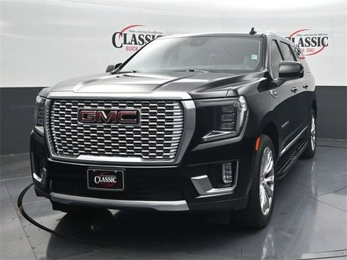 Certified 2023 GMC Yukon XL Denali image 4