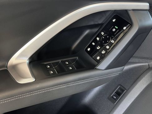 Certified 2025 Audi Q5 Premium AWD/4WD image 23