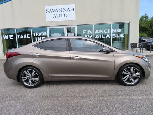 Used 2015 Hyundai Elantra Limited FWD image 2