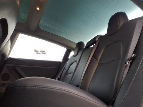 Used 2023 Tesla Model 3 Standard Range image 15