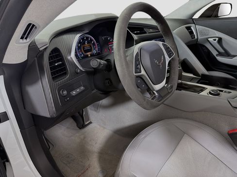Used 2017 Chevrolet Corvette Grand Sport RWD image 10