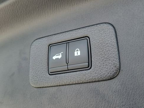 Certified 2024 Nissan Armada Platinum w/ Cargo Package AWD/4WD image 7