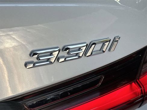 Used 2024 BMW 330i xDrive Sedan image 11