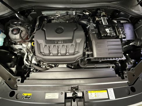 Used 2021 Volkswagen Tiguan SE R-Line FWD image 24
