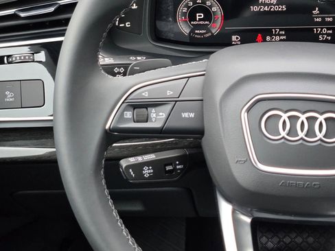 Used 2025 Audi Q7 2.0T Premium Plus w/ Premium Plus Package AWD/4WD image 16