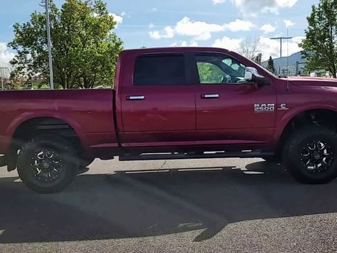 Used 2014 RAM 2500 Laramie w/ Convenience Group AWD/4WD image 9