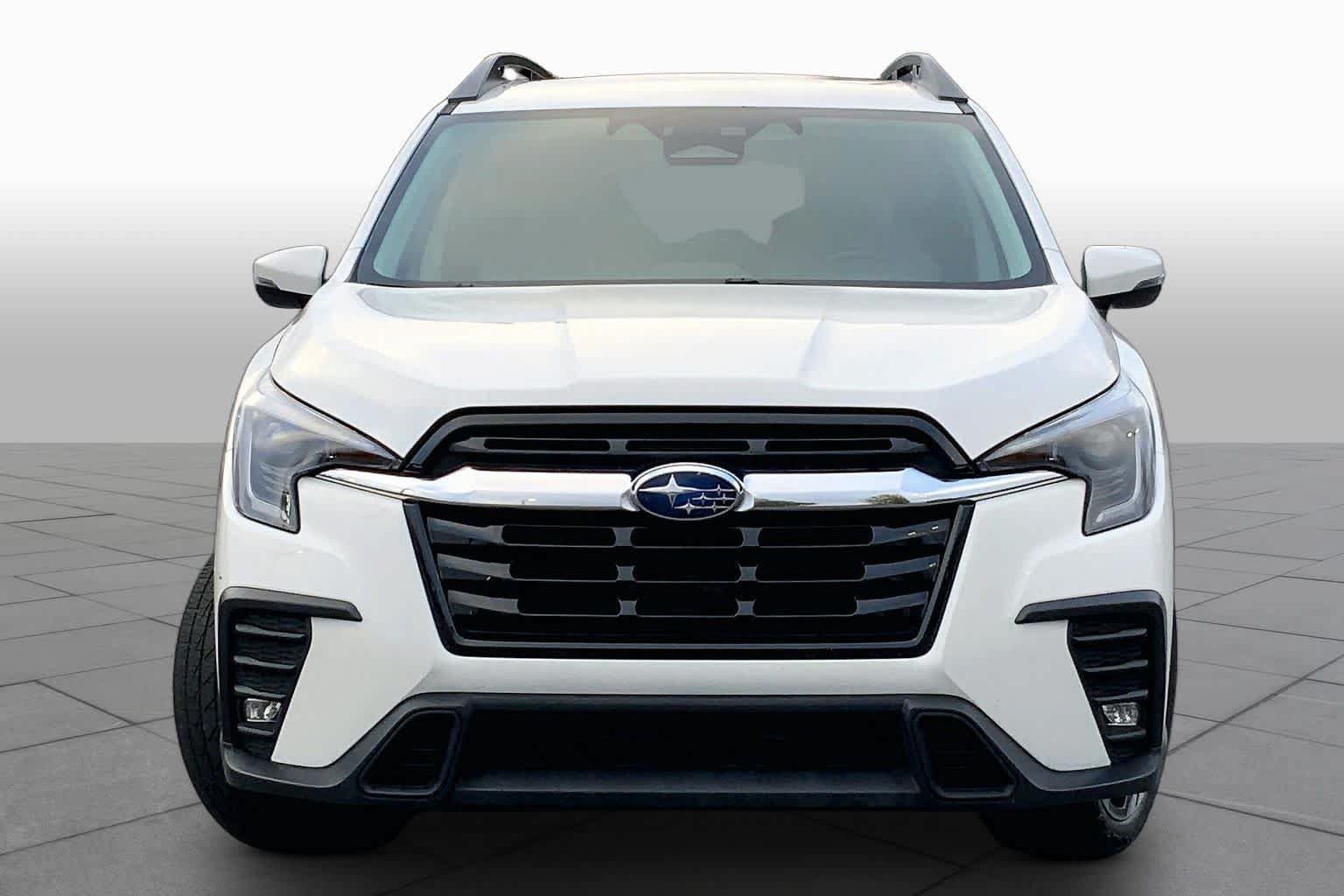 Used 2023 Subaru Ascent Limited AWD/4WD image 4