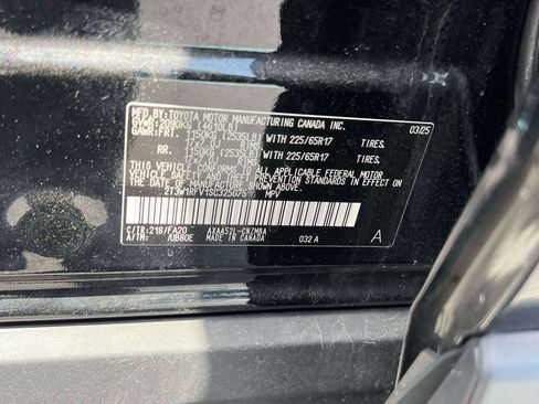 Used 2025 Toyota RAV4 XLE FWD image 20