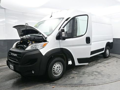 Used 2025 RAM ProMaster 2500 w/ Convenience Group FWD image 40
