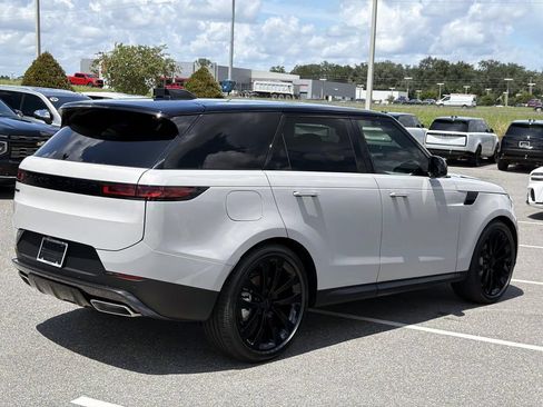 New 2026 Land Rover Range Rover Sport SE AWD/4WD image 5