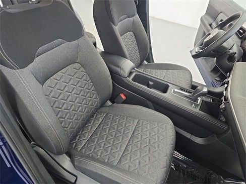 Used 2025 Nissan Kicks SV image 10