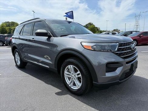 Certified 2022 Ford Explorer XLT w/ Class IV Trailer Tow Package AWD/4WD image 2